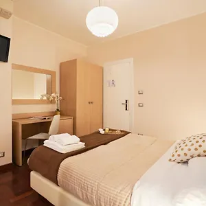 La Piccola Maison 3* Roma